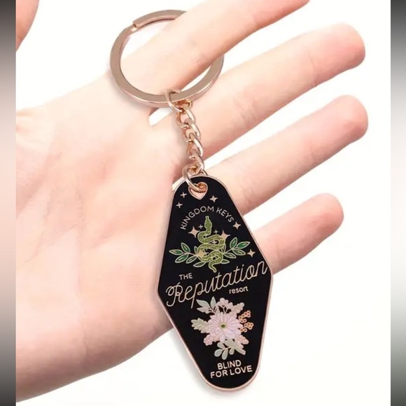 REPUTATION KEY CHAIN TS THEMED REP KEYCHAIN - Picture 3 of 11